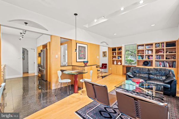 Dining room, Interior, Living room, Pendant Lights, Recessed Lighting