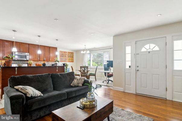 Chandelier, Dining room, Interior, Kitchen, Living room, Pendant Lights, Recessed Lighting, Wood Texture Flooring
