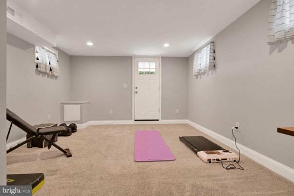 Fitness Equipment, Interior, Recessed Lighting