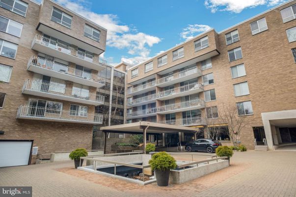 Exterior, Facade, Condo Building