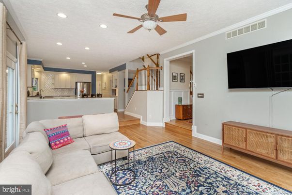 Interior, Kitchen, Living room, Recessed Lighting, Wood Texture Flooring