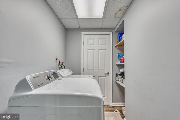 Interior, Washer