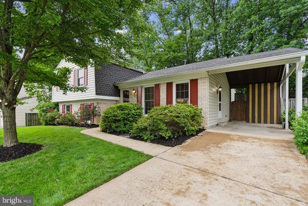 Attached, Exterior, Facade, Brick Facade, Ranch