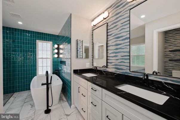 Bathroom, Dual Sink Vanities, Free Standing Baths, Interior, Marble, Recessed Lighting