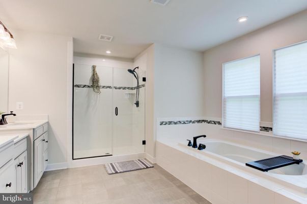 Bathroom, Dual Sink Vanities, Glass Shower, Interior, Recessed Lighting