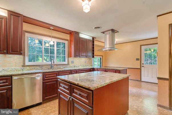 Interior, Kitchen, Pendant Lights, Stainless Steel Appliances