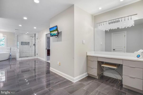Bathroom, Free Standing Baths, Glass Shower, Interior, Recessed Lighting