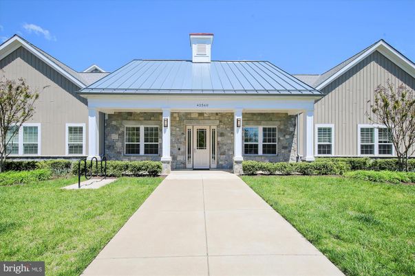 Exterior, Facade, Farmhouse
