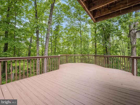 Exterior, Wood Texture Flooring