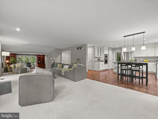 Dining room, Interior, Kitchen, Living room, Pendant Lights, Recessed Lighting, Wood Texture Flooring