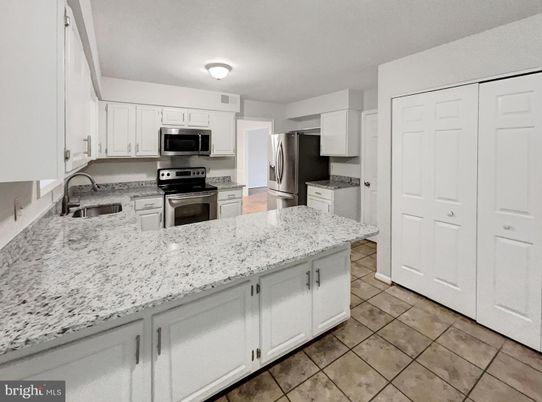 Interior, Kitchen, Stainless Steel Appliances