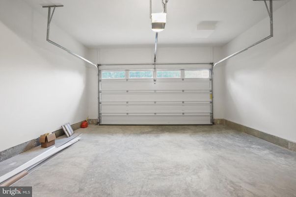 Garage, Interior