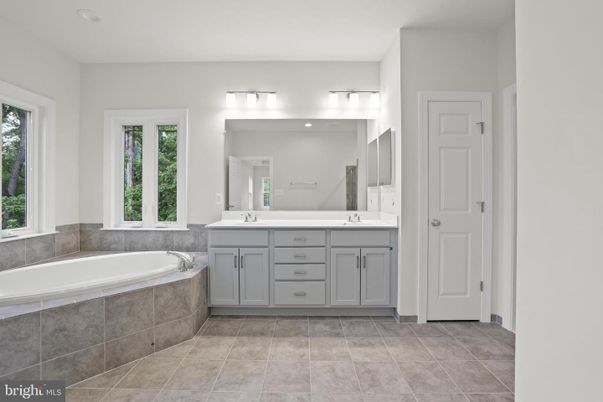 Bathroom, Dual Sink Vanities, Interior