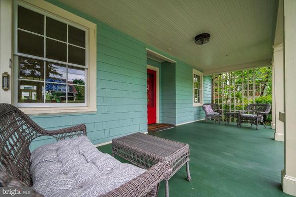 Bedroom, Exterior, Interior