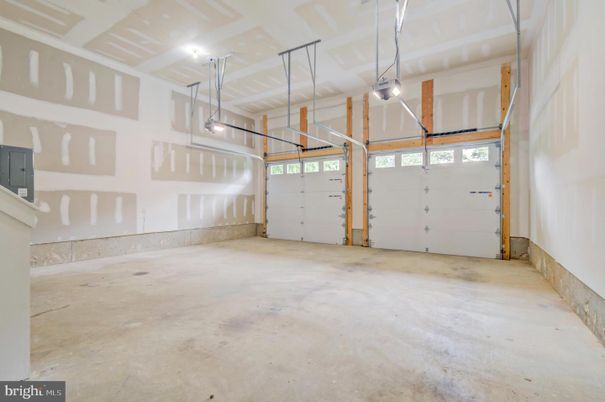 Garage, Interior