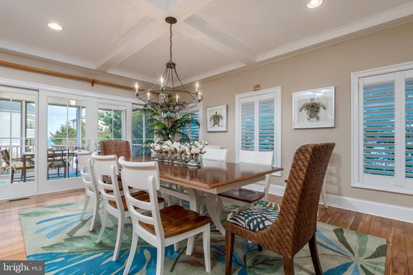 Chandelier, Dining room, Interior, Recessed Lighting, Wood Texture Flooring