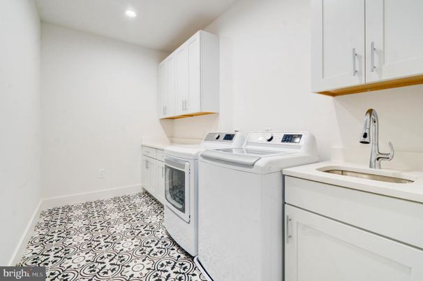Interior, Recessed Lighting, Washer