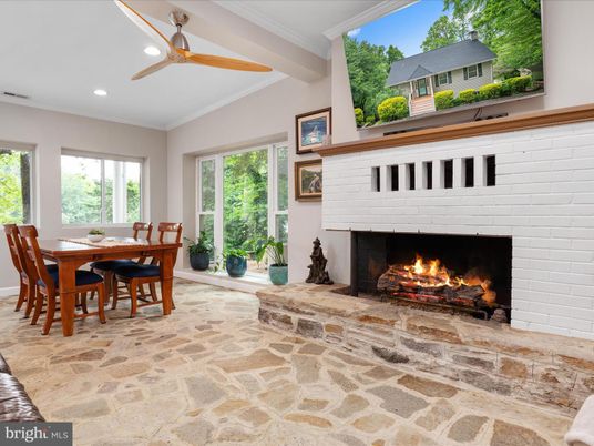 Dining room, Fireplace, Interior, Recessed Lighting