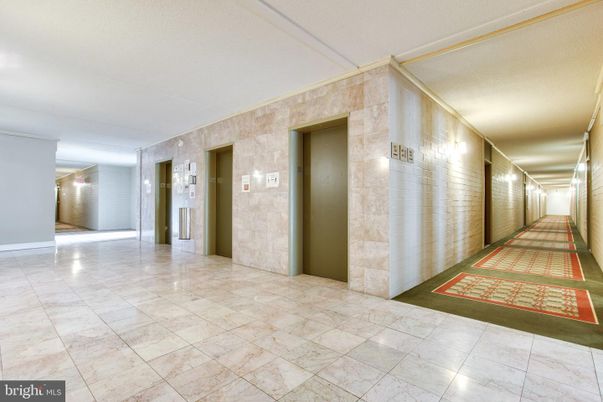 Elevator, Interior