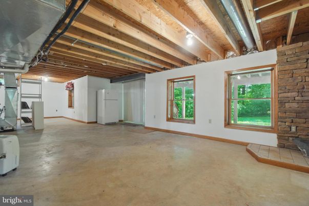 Empty room, Interior, Stone Walls, Wooden Beams, Wooden Ceilings