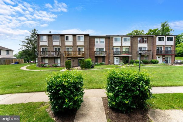 Backyard, Exterior, Facade, Brick Facade, Rowhouse