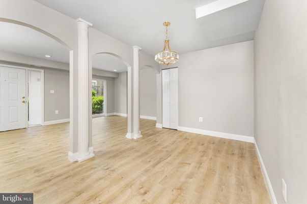 Chandelier, Empty room, Interior, Recessed Lighting, Wood Texture Flooring