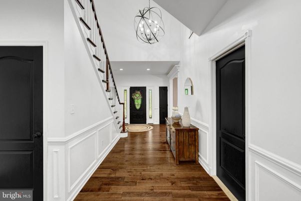 Chandelier, Interior, Recessed Lighting, Wood Texture Flooring