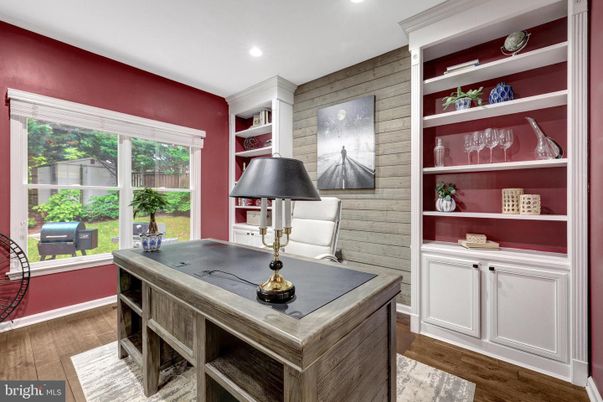 Home Office, Interior, Recessed Lighting, Wood Texture Flooring