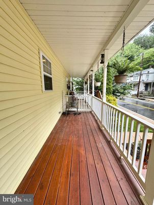 Exterior, Wood Texture Flooring