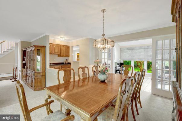 Chandelier, Dining room, Interior, Kitchen, Pendant Lights