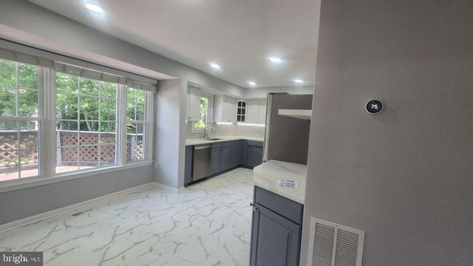 Interior, Kitchen, Marble, Recessed Lighting