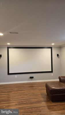 Interior, Projection Screen, Recessed Lighting, Wood Texture Flooring