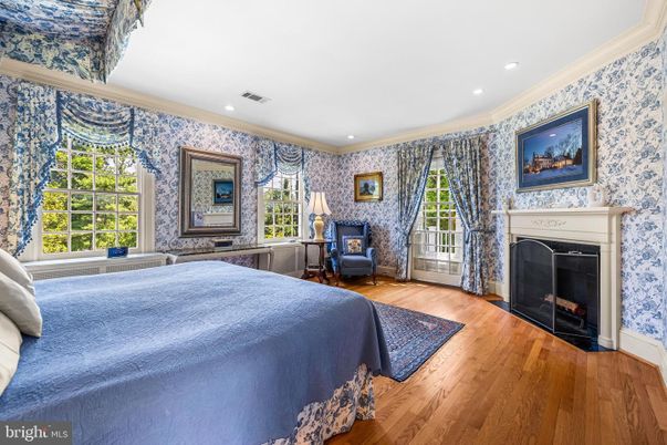 Bedroom, Fireplace, Interior, Recessed Lighting, Wood Texture Flooring
