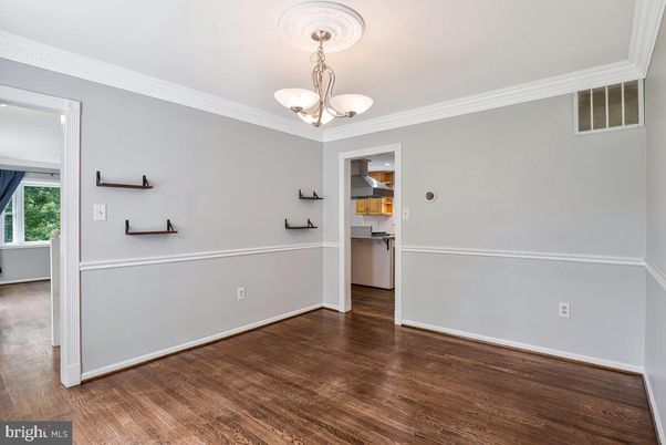 Empty room, Interior, Pendant Lights, Wood Texture Flooring