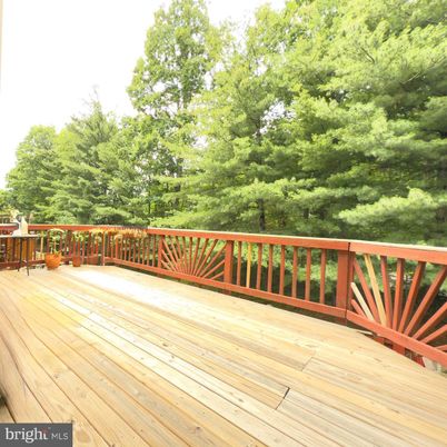 Exterior, Wood Texture Flooring