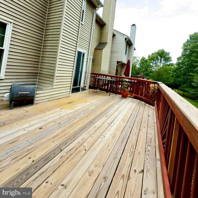 Exterior, Wood Texture Flooring