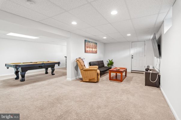Billiard Table, Game Room, Interior, Recessed Lighting