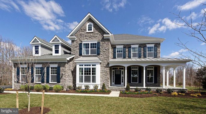 Exterior, Facade, Brick Traditional