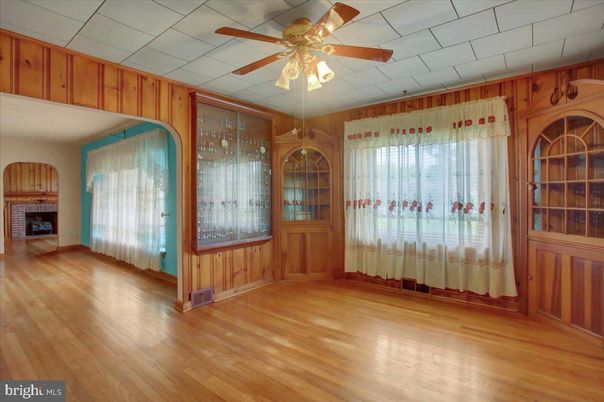Empty room, Interior, Wood Texture Flooring, Wooden Walls