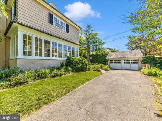 Backyard, Detached Garage, Exterior