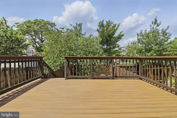Exterior, Wood Texture Flooring