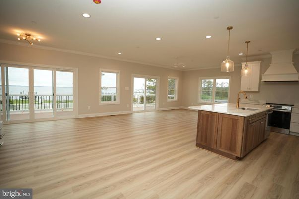 Interior, Kitchen, Pendant Lights, Recessed Lighting, Water, Wood Texture Flooring