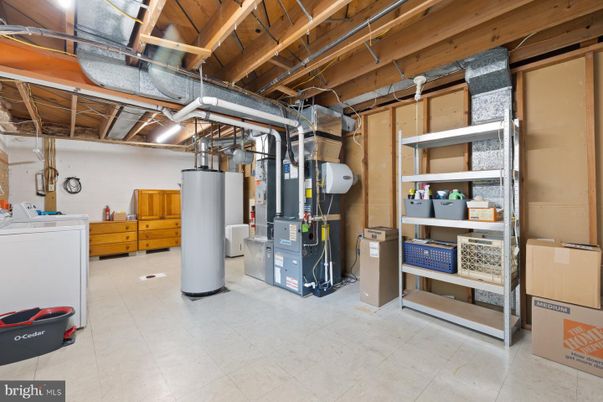 Interior, Washer, Wooden Beams, Wooden Ceilings