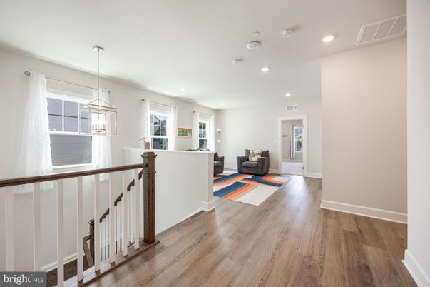 Interior, Pendant Lights, Recessed Lighting, Wood Texture Flooring