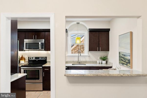 Interior, Kitchen, Pendant Lights, Stainless Steel Appliances