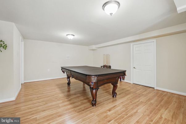 Billiard Table, Game Room, Interior, Wood Texture Flooring