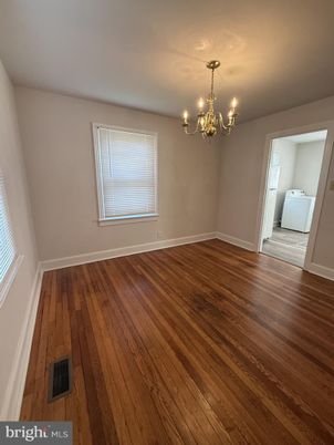 Chandelier, Empty room, Interior, Wood Texture Flooring