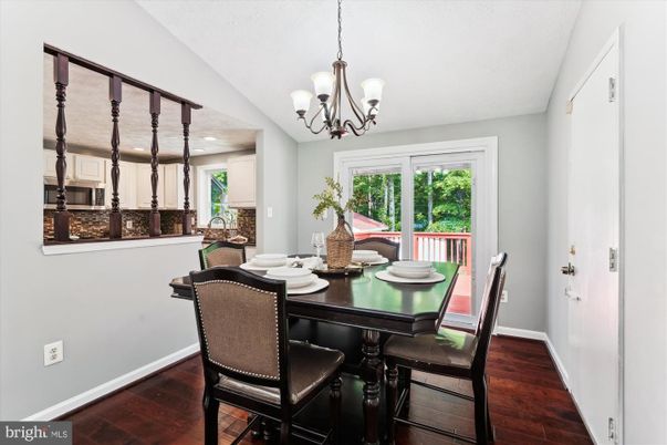 Chandelier, Dining room, Interior, Recessed Lighting, Wood Texture Flooring