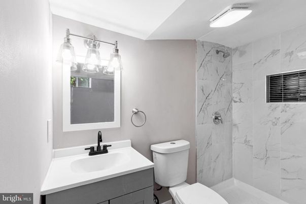 Bathroom, Interior, Marble Walls