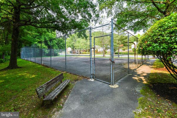 Exterior, Tennis Courts